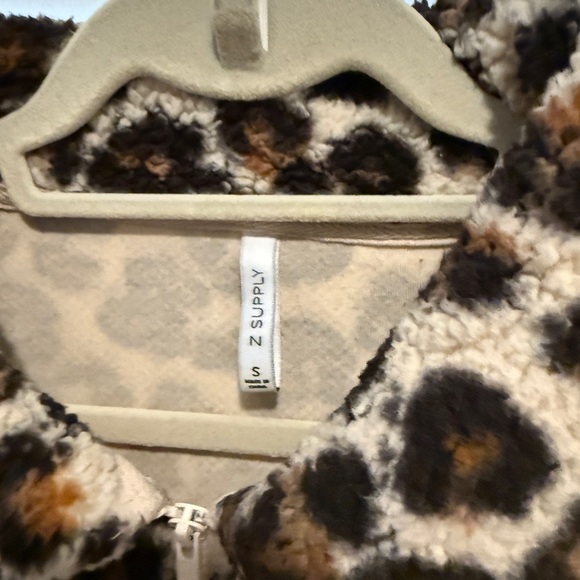 Leopard Print jacket - Picture 3 of 4